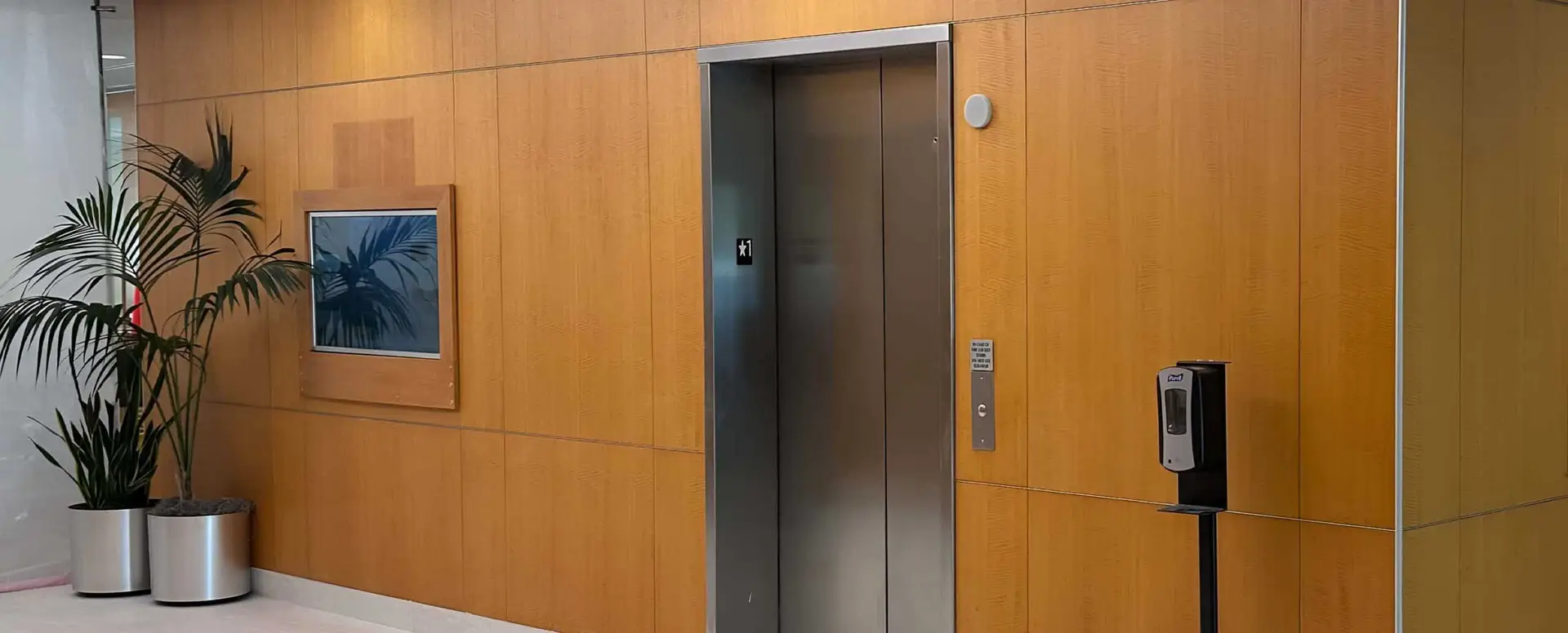 elevator car appears to be a traction type